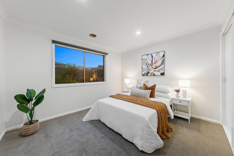 Photo - 8 Como Chase, Pakenham VIC 3810 - Image 14