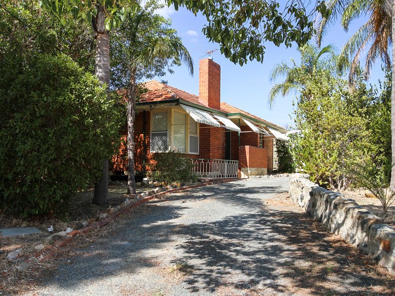 8 Compton Street, Balga WA 6061