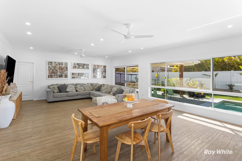Photo - 8 Conical Rocks Avenue, Pacific Heights QLD 4703 - Image 7