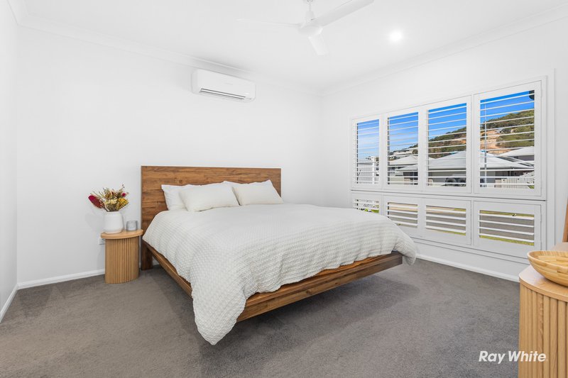 Photo - 8 Conical Rocks Avenue, Pacific Heights QLD 4703 - Image 11