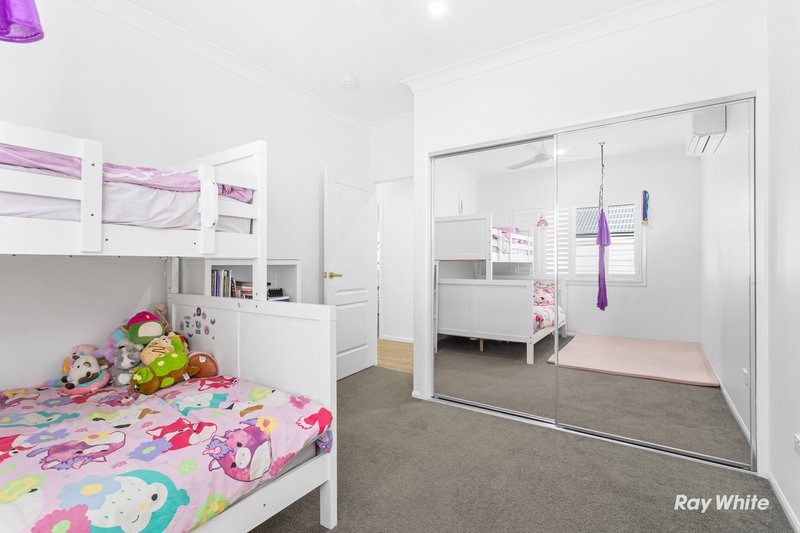 Photo - 8 Conical Rocks Avenue, Pacific Heights QLD 4703 - Image 17