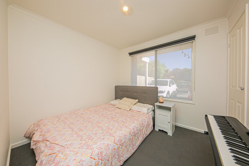 Photo - 8 Coniston Avenue, Berwick VIC 3806 - Image 7