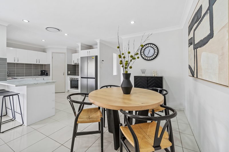 Photo - 8 Conjola Lane, Waterford QLD 4133 - Image 3