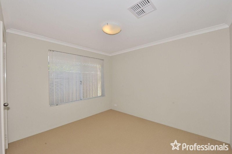 Photo - 8 Cookham Green, Wellard WA 6170 - Image 8