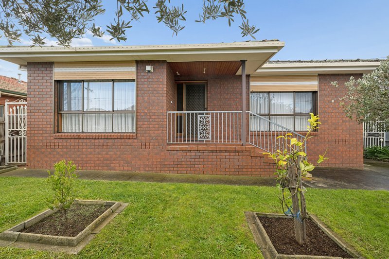 Photo - 8 Cooper Street, Preston VIC 3072 - Image 2