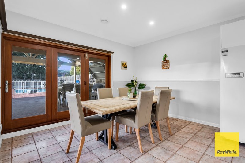 Photo - 8 Coral Court, Hoppers Crossing VIC 3029 - Image 12