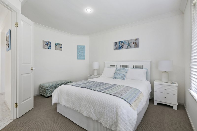 Photo - 8 Coral Sea Court, Burleigh Waters QLD 4220 - Image 11