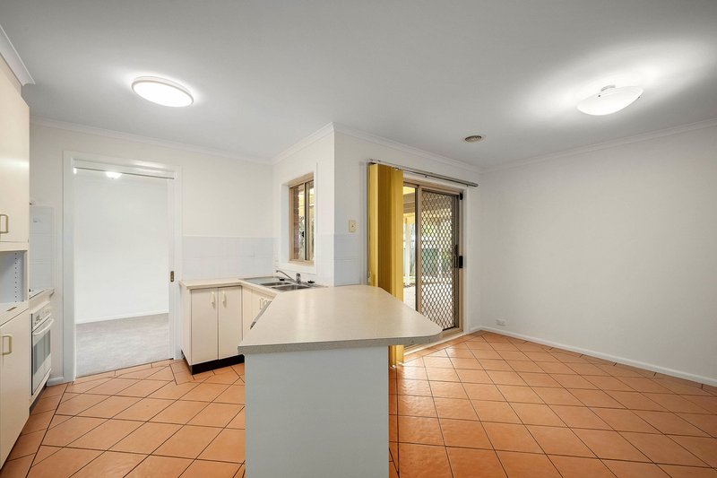 Photo - 8 Corella Place, Ngunnawal ACT 2913 - Image 7