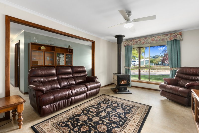 Photo - 8 Cornwall Street, Kadina SA 5554 - Image 4