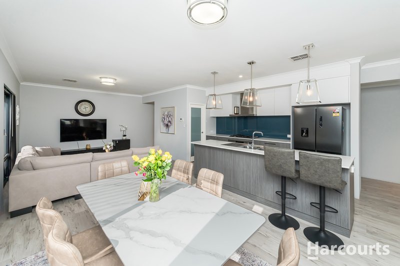 Photo - 8 Corvina Way, Woodvale WA 6026 - Image 9