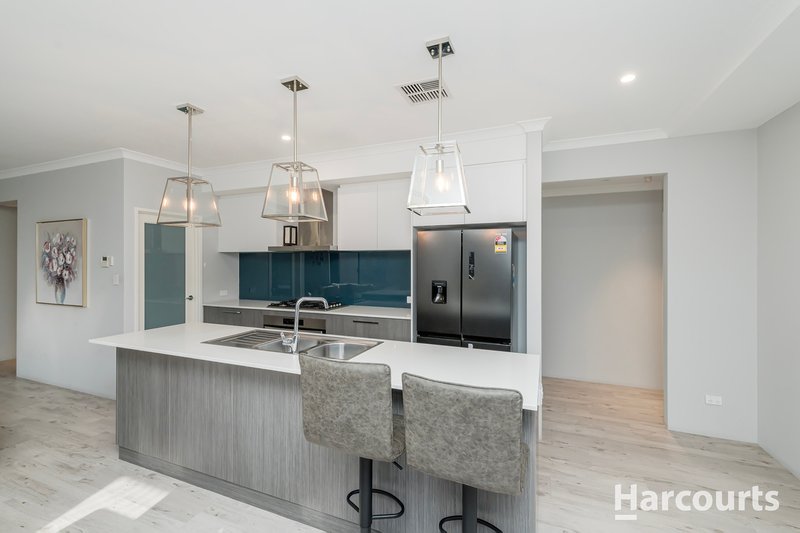 Photo - 8 Corvina Way, Woodvale WA 6026 - Image 10