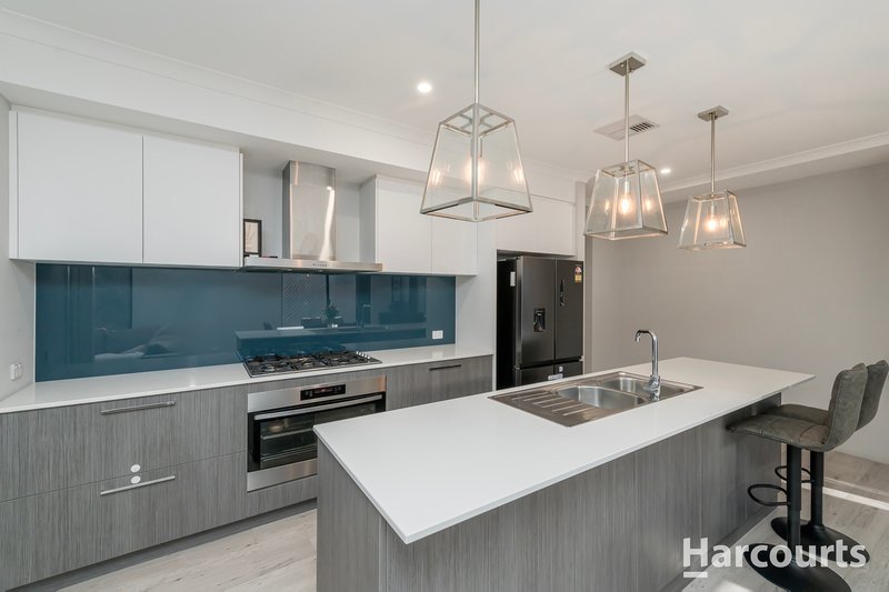 Photo - 8 Corvina Way, Woodvale WA 6026 - Image 11