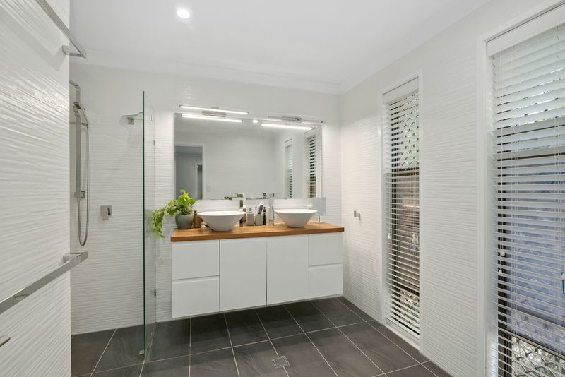 Photo - 8 Costelloe Street, Tugun QLD 4224 - Image 7