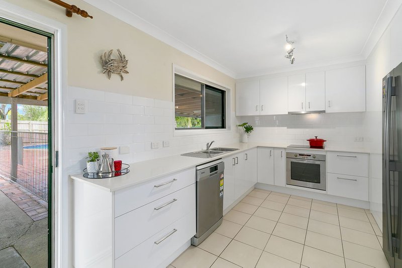 Photo - 8 Cottonvale Street, Coopers Plains QLD 4108 - Image 2