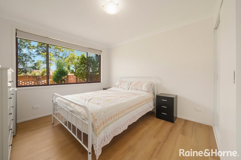 Photo - 8 Cotula Place, Macquarie Fields NSW 2564 - Image 8