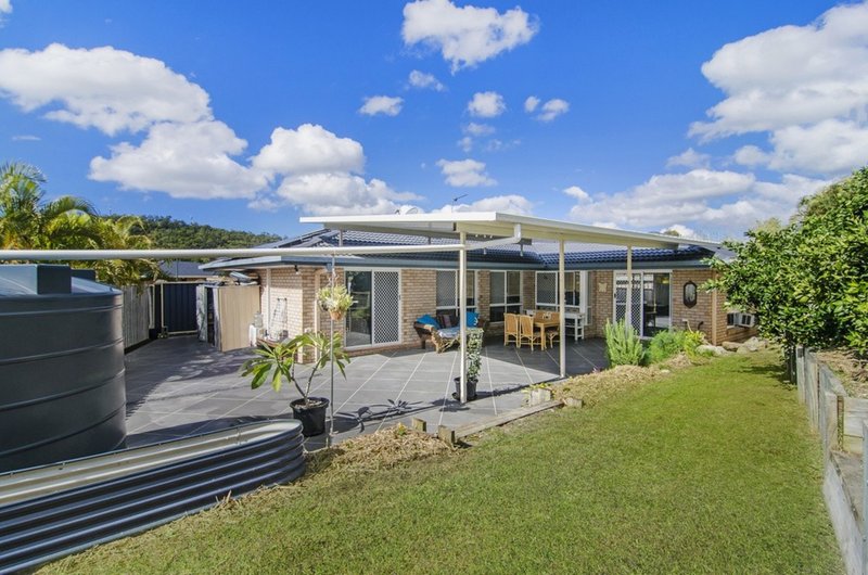 8 County Close, Parkwood QLD 4214