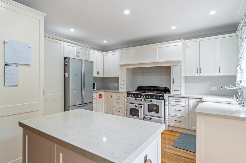 Photo - 8 Cove Boulevard, Shell Cove NSW 2529 - Image 2