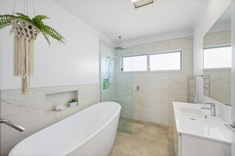 Photo - 8 Cove Place, Cowes VIC 3922 - Image 11