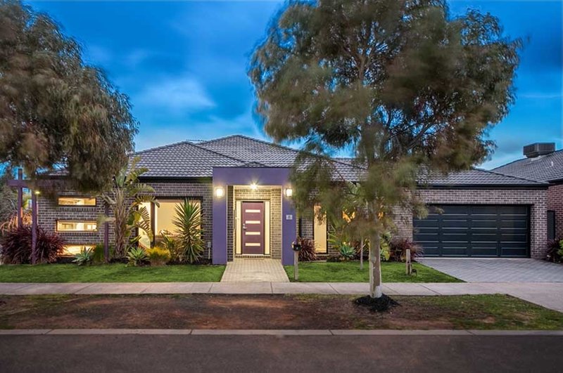 8 Coventry Lane, Craigieburn VIC 3064