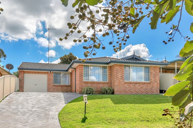 8 Cowan Place, Glenmore Park NSW 2745