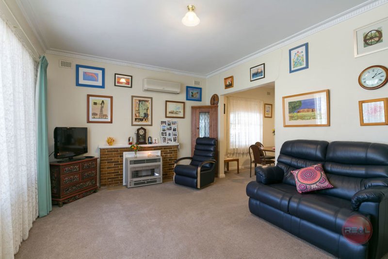 Photo - 8 Cowra Crescent, Park Holme SA 5043 - Image 2