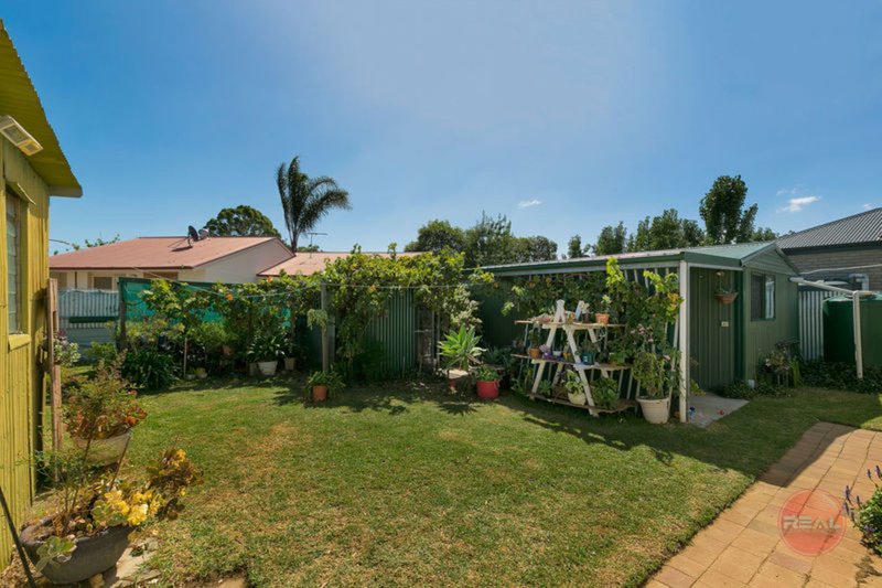 Photo - 8 Cowra Crescent, Park Holme SA 5043 - Image 13