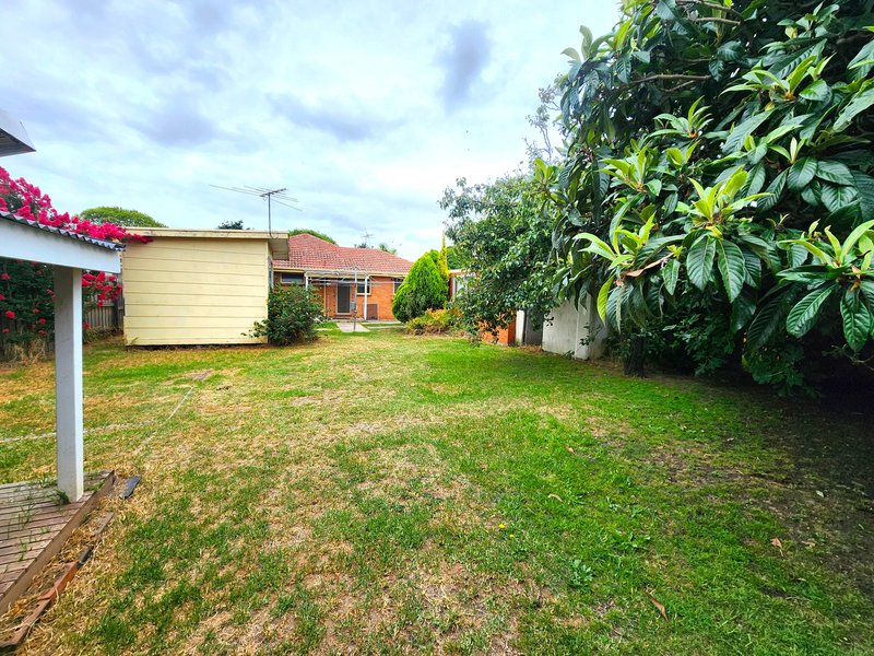 Photo - 8 Cowra Street, Altona VIC 3018 - Image 17