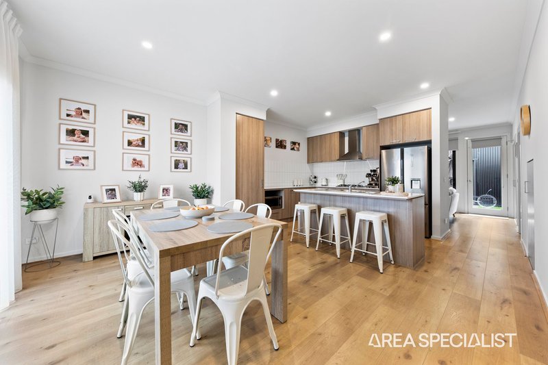Photo - 8 Coxon Street, Officer VIC 3809 - Image 3