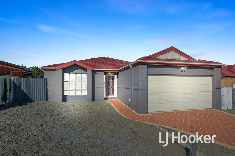 8 Crabill Walk, Narre Warren South VIC 3805