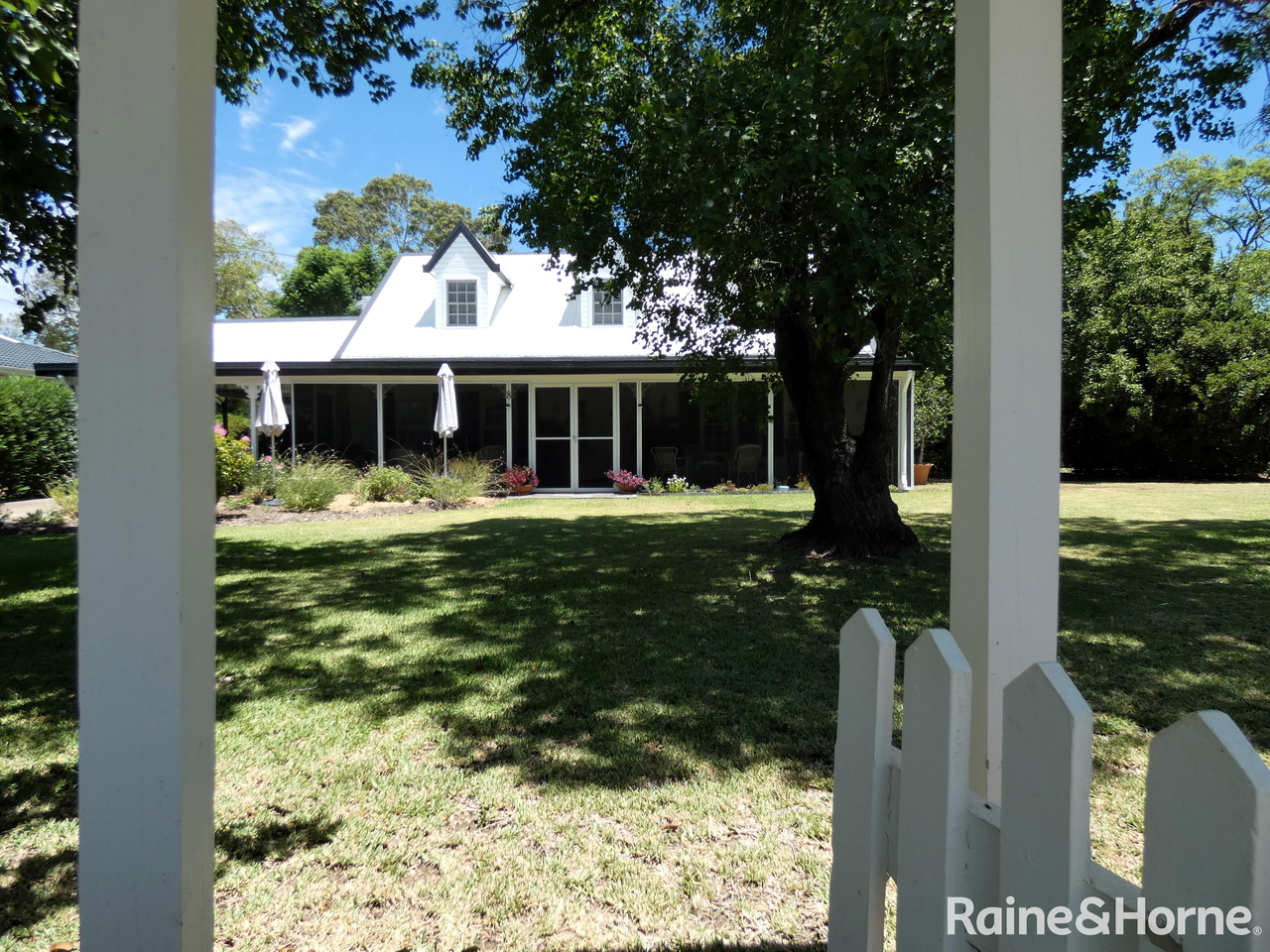 5-bedroom house at 8 Crane Place, Moree, NSW 2400, Moree Plains, New South Wales