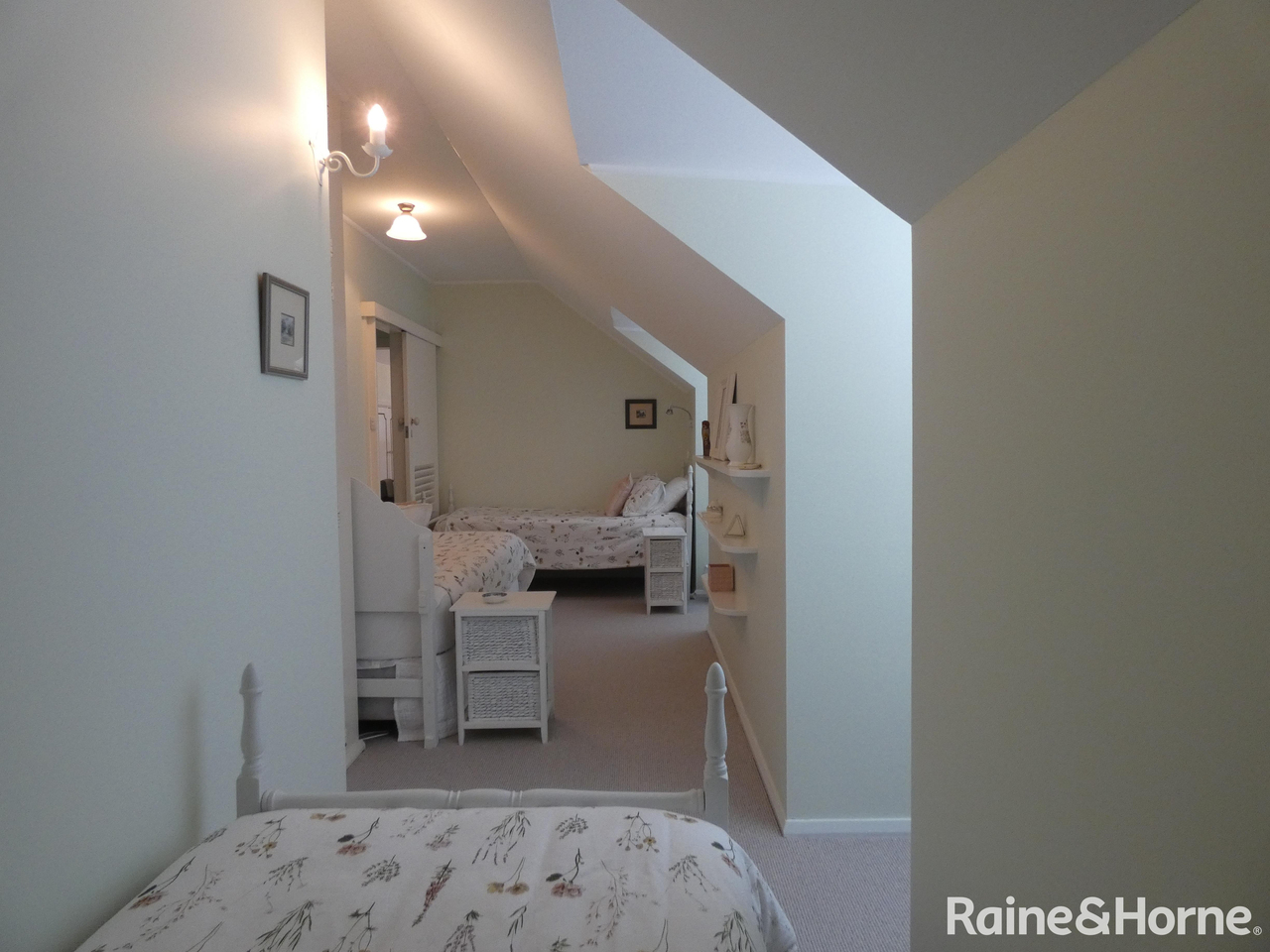 5-bedroom house at 8 Crane Place, Moree, NSW 2400, Moree Plains, New South Wales