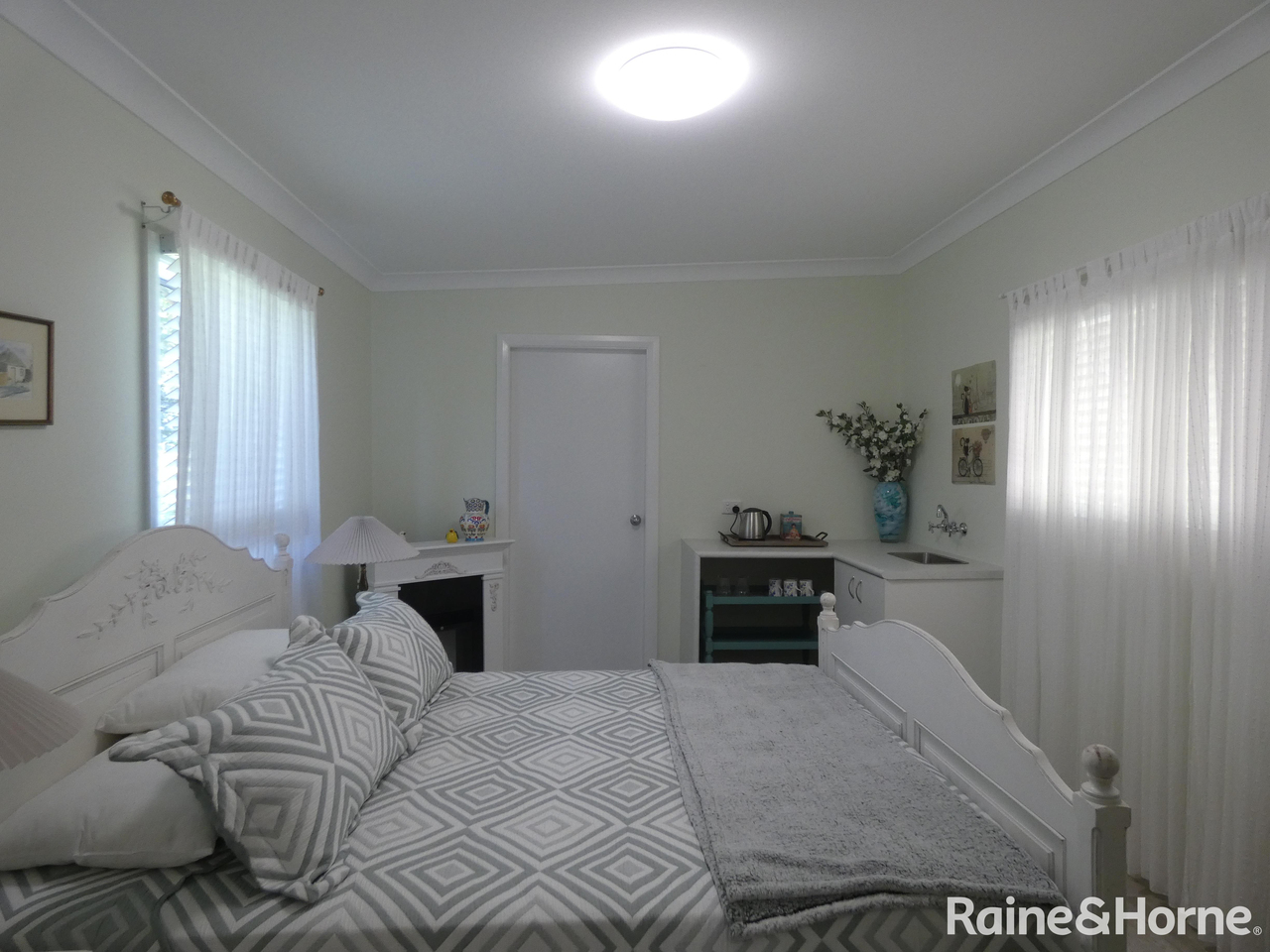 5-bedroom house at 8 Crane Place, Moree, NSW 2400, Moree Plains, New South Wales