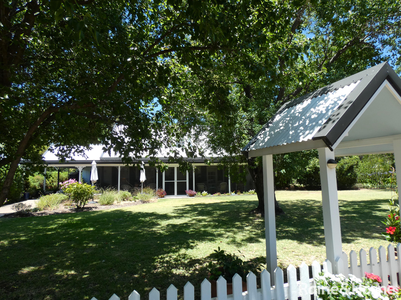 5-bedroom house at 8 Crane Place, Moree, NSW 2400, Moree Plains, New South Wales