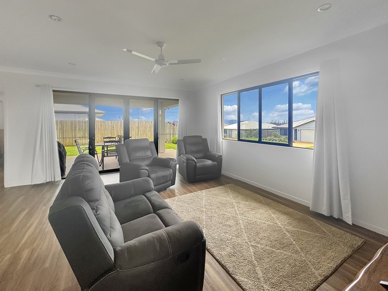 Photo - 8 Crawford Street, Tolga QLD 4882 - Image 2