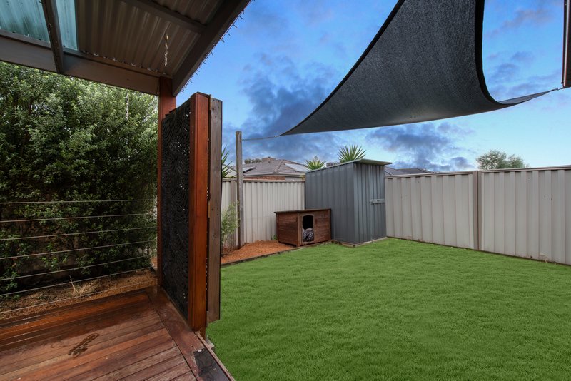 Photo - 8 Creekview Avenue, Pakenham VIC 3810 - Image 12