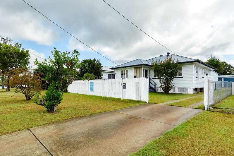 8 Creton Street, Brighton QLD 4017