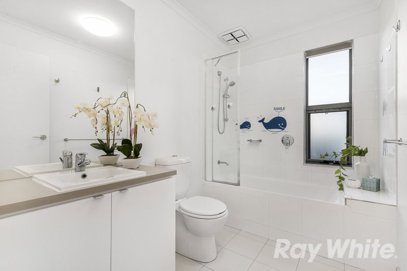 Photo - 8 Croke Park Court, Mulgrave VIC 3170 - Image 9