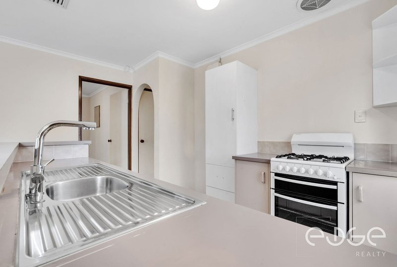 Photo - 8 Crown Crescent, Paralowie SA 5108 - Image 7