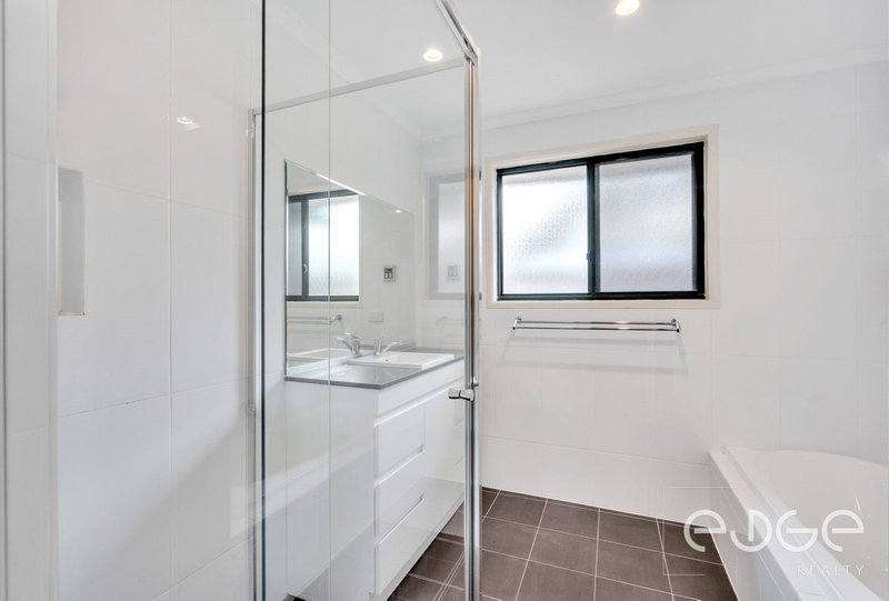 Photo - 8 Crown Crescent, Paralowie SA 5108 - Image 12