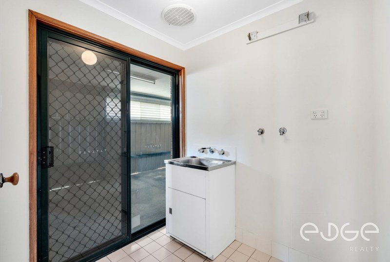 Photo - 8 Crown Crescent, Paralowie SA 5108 - Image 13
