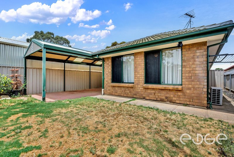 Photo - 8 Crown Crescent, Paralowie SA 5108 - Image 16