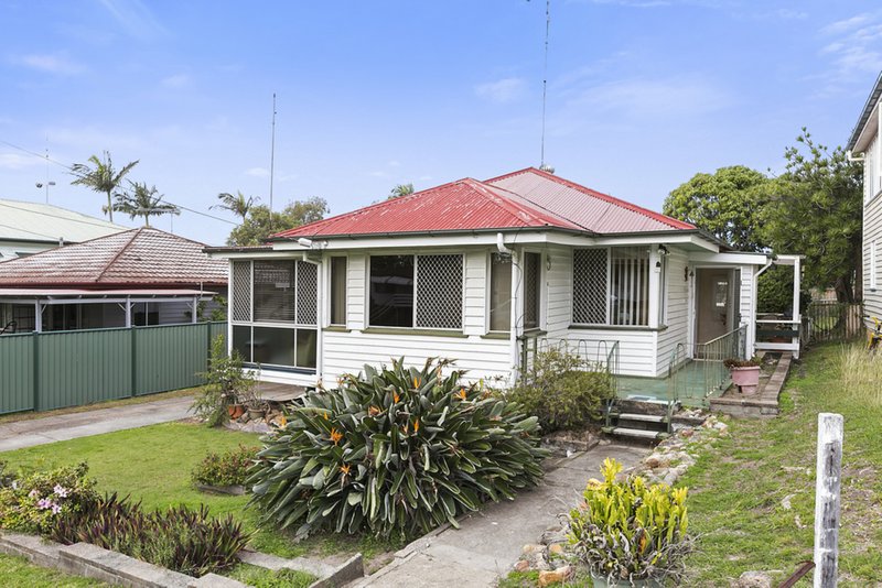 8 Crown Street, Wynnum QLD 4178