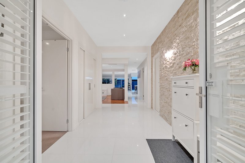 Photo - 8 Cruise Street, Point Cook VIC 3030 - Image 3