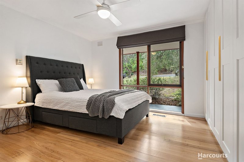 Photo - 8 Culgoa Court, Eltham VIC 3095 - Image 5