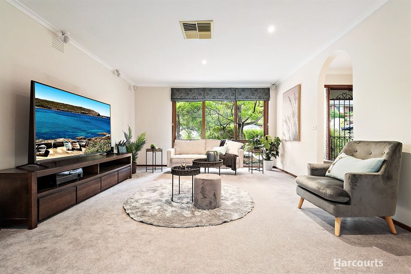 Photo - 8 Culgoa Court, Eltham VIC 3095 - Image 7