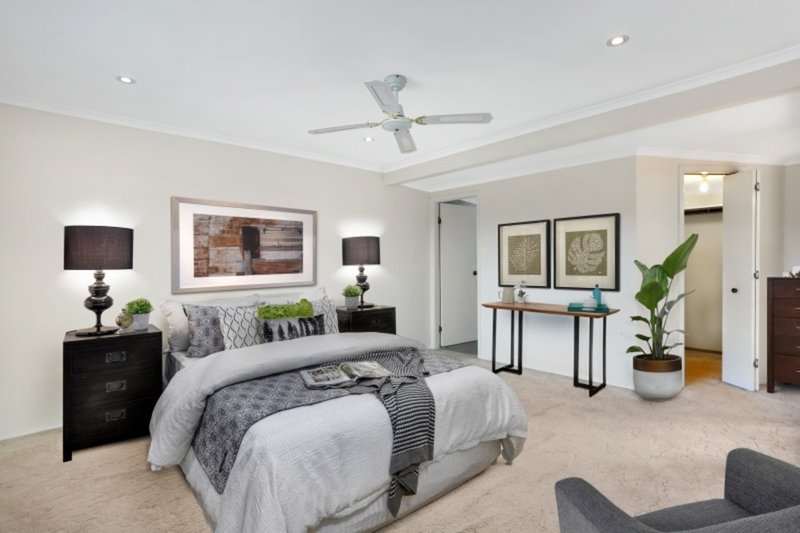 Photo - 8 Culmone Close, Edensor Park NSW 2176 - Image 5