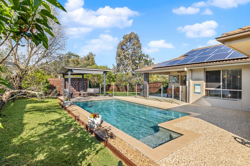 Photo - 8 Cypress Street, Redland Bay QLD 4165 - Image 12