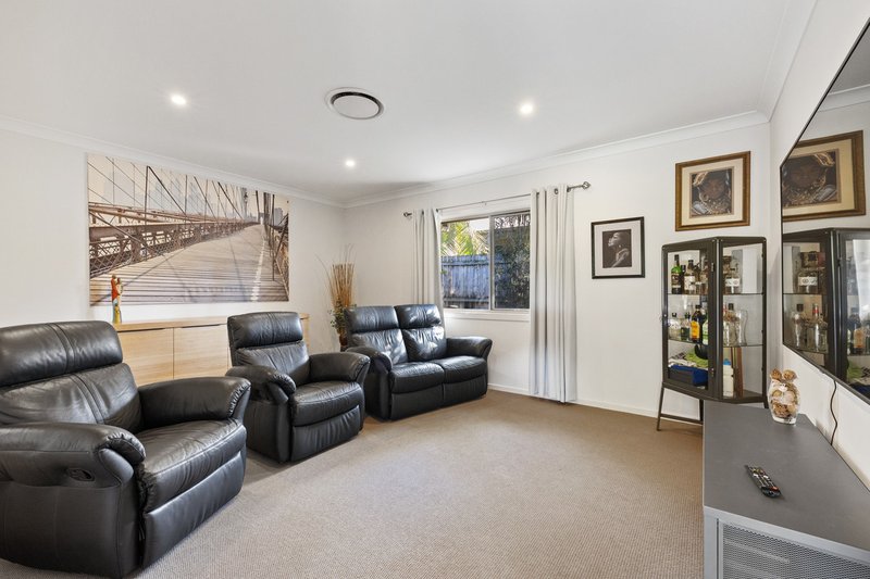 Photo - 8 Cypress Street, Redland Bay QLD 4165 - Image 14