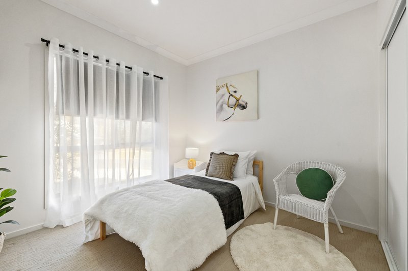 Photo - 8 Cypress Street, Redland Bay QLD 4165 - Image 17