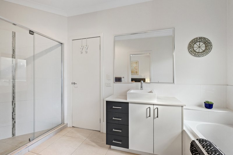 Photo - 8 Cypress Street, Redland Bay QLD 4165 - Image 20